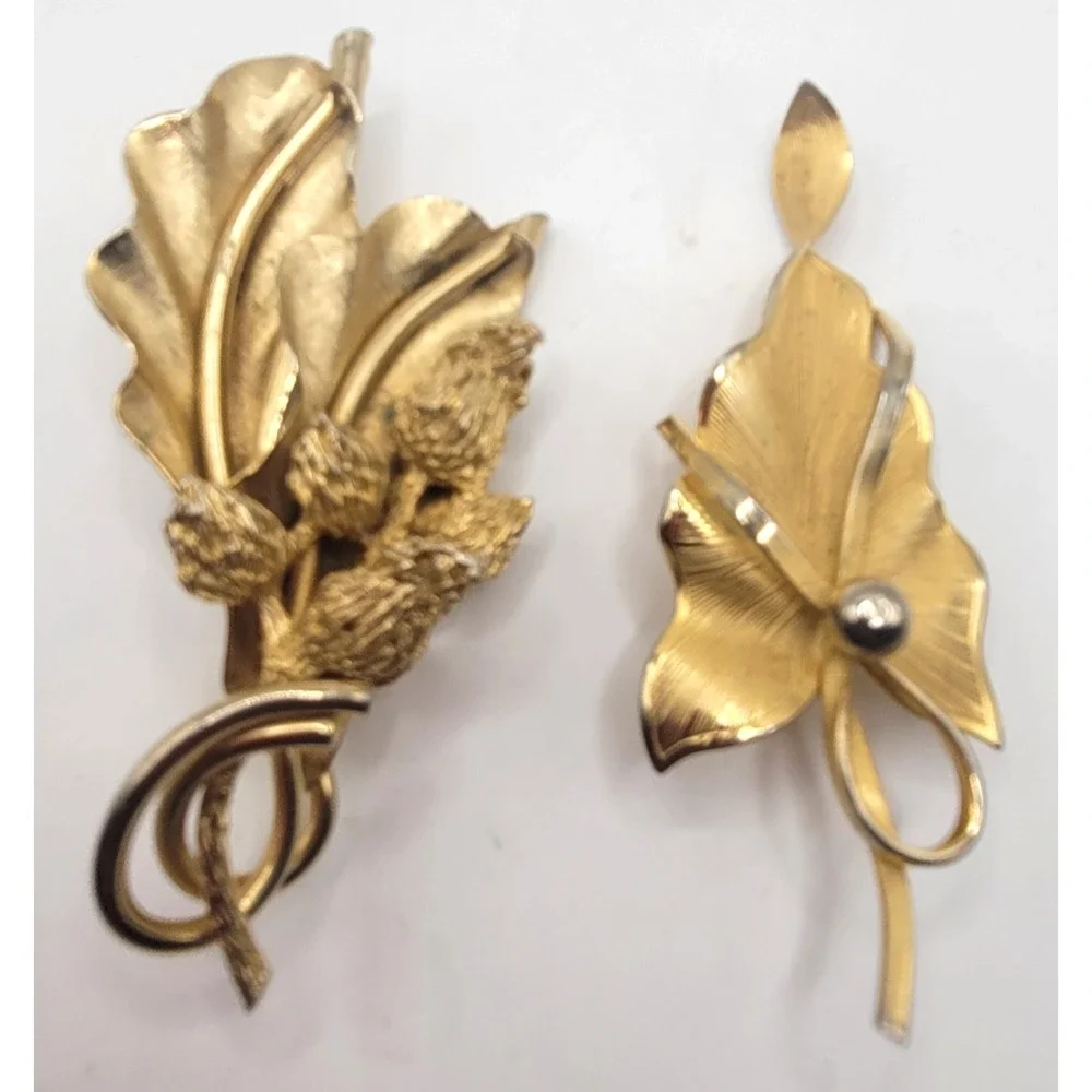 Vintage Gold Tone Brooch Lot Floral & Leaf Berry Design Elegant Textured Metal